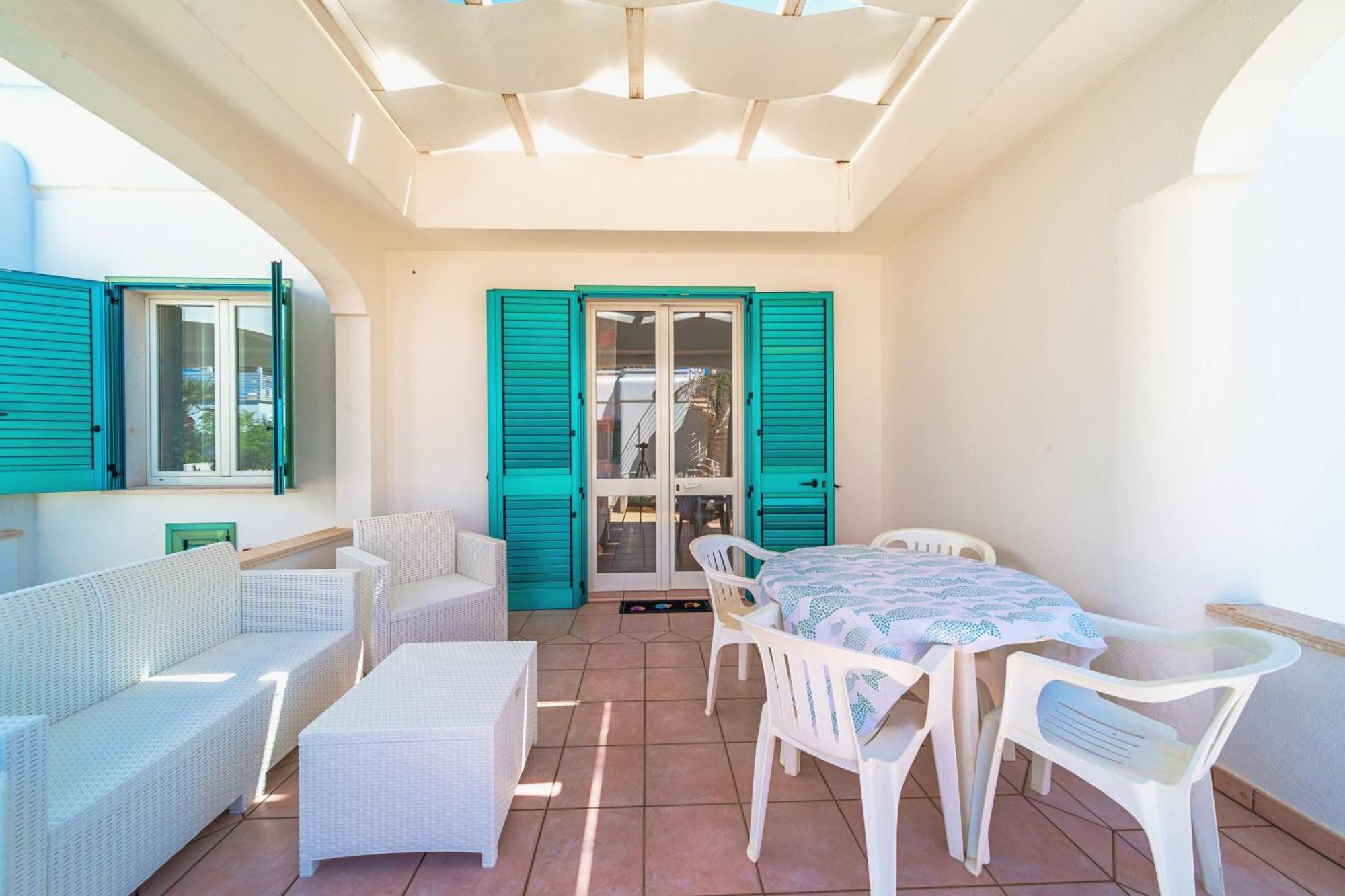 Residence Oasi Sul Mare Torre Suda Esterno foto