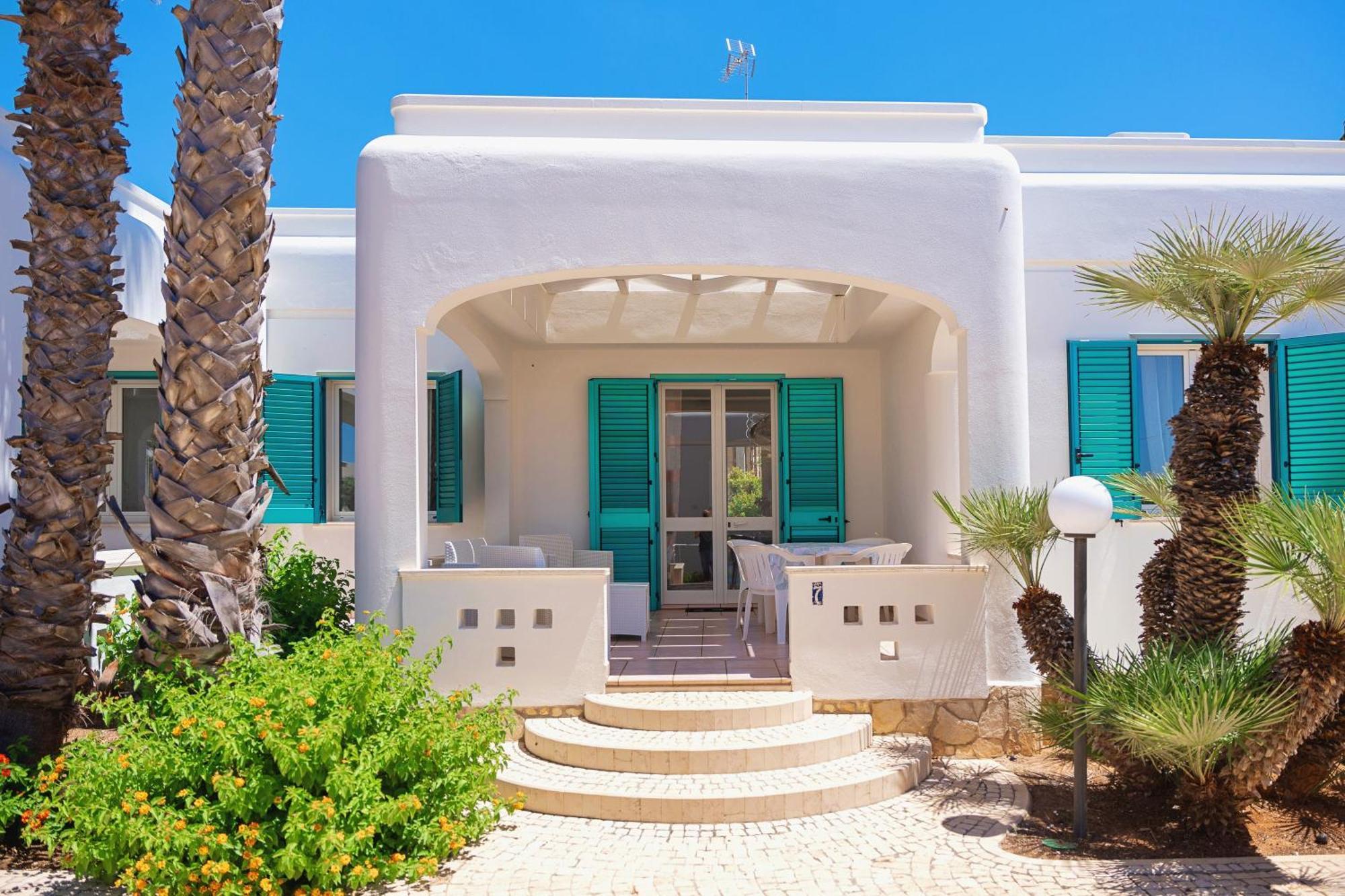 Residence Oasi Sul Mare Torre Suda Esterno foto