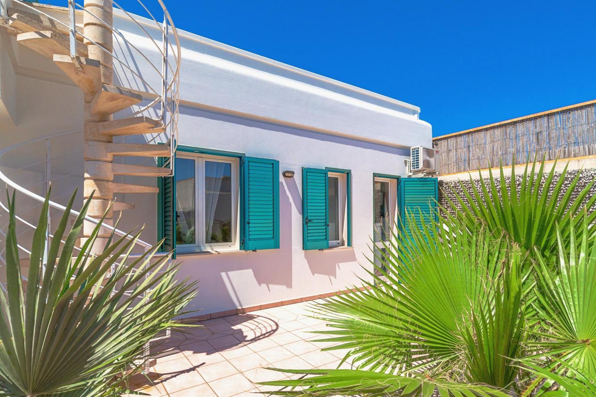 Residence Oasi Sul Mare Torre Suda Esterno foto